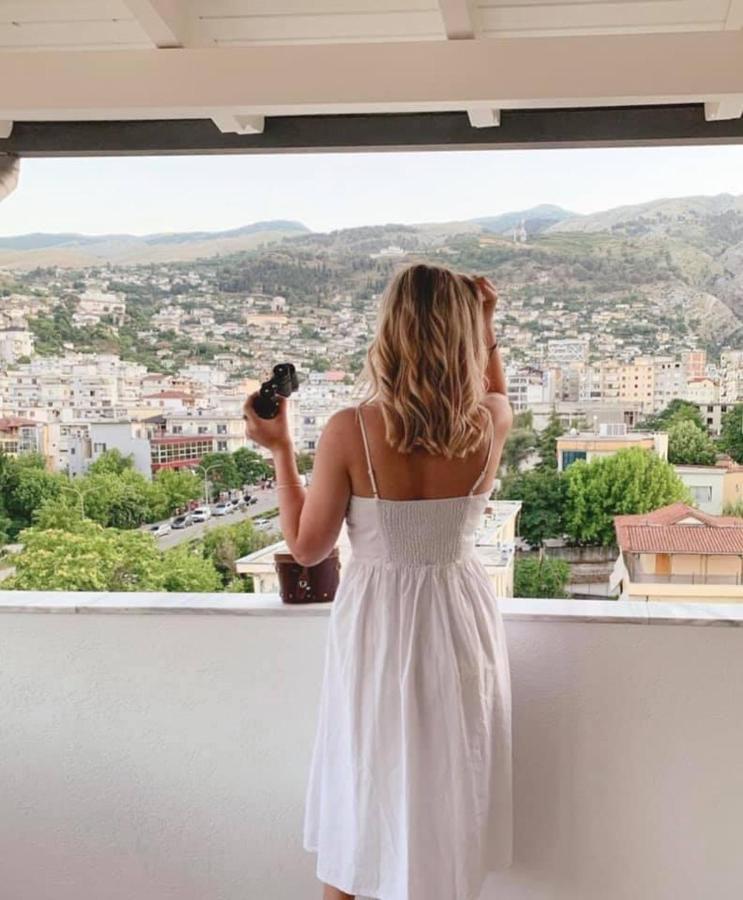 Novi'S Luxury Apartment 1 Gjirokastër Exterior foto